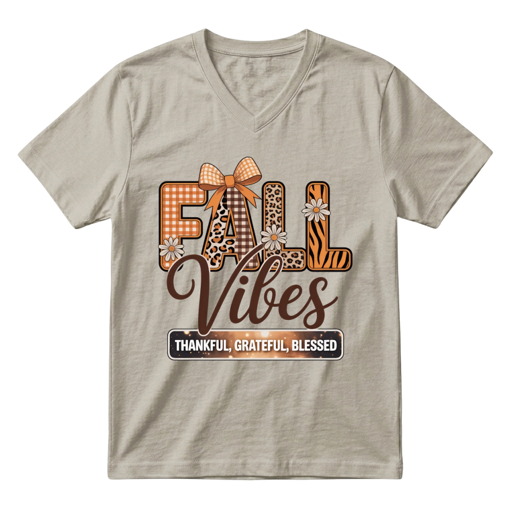 Product fall vibes thankful grateful blessed V-Neck T-shirt